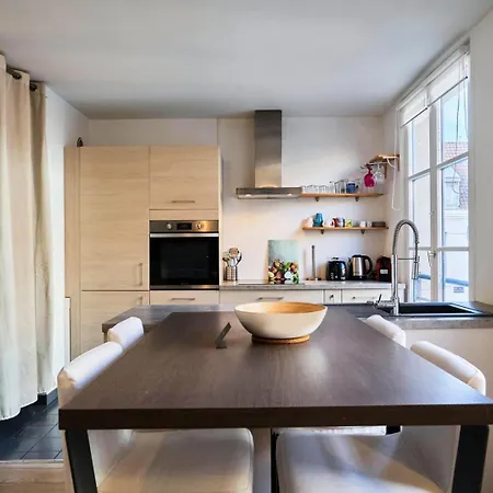 Apartman Vieux-lille Equipped With Parking *